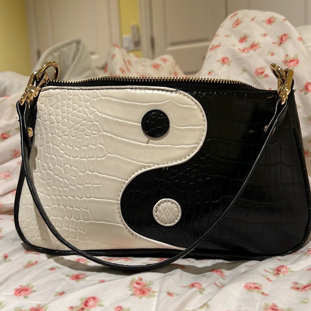 Princess Polly Yin Yang Shoulder Bag